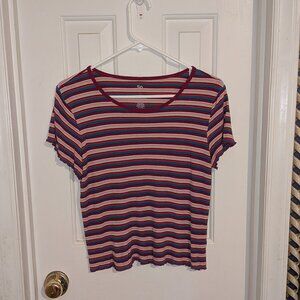 SO striped crew neck short sleeve t shirt  size large